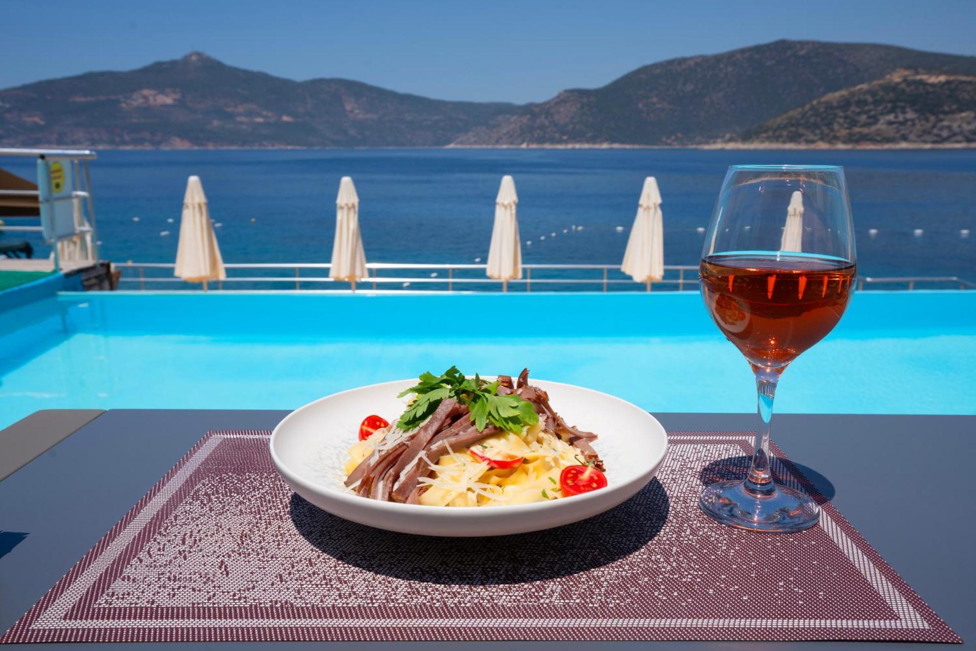 Greenbeach Hotel Kalkan Exteriör bild