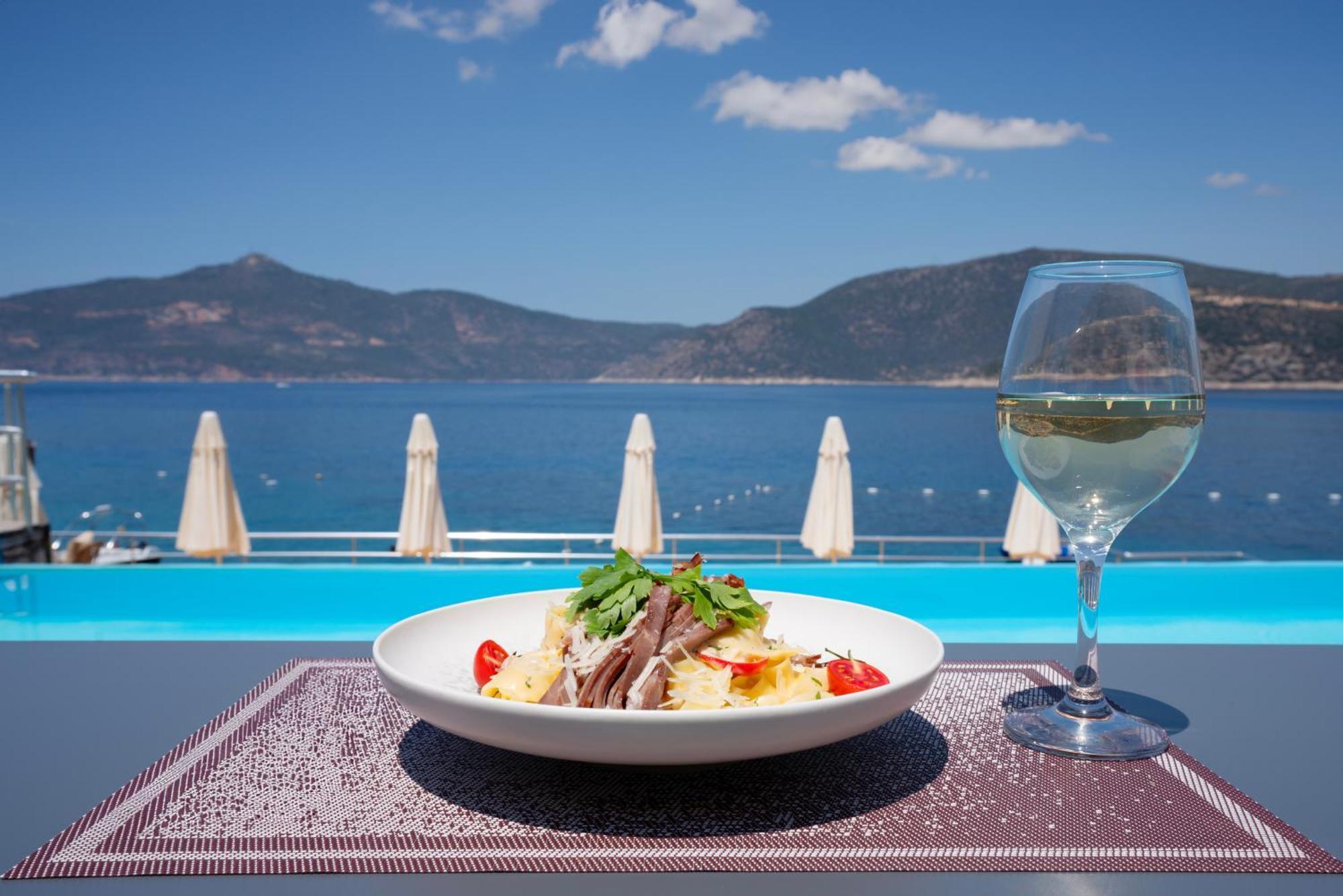 Greenbeach Hotel Kalkan Exteriör bild