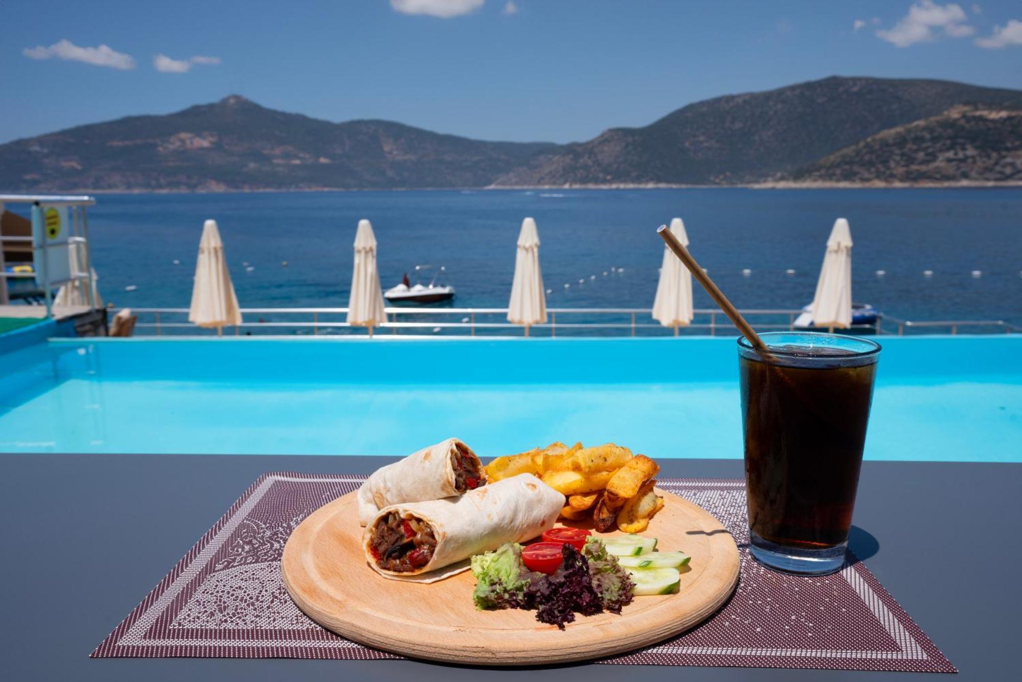 Greenbeach Hotel Kalkan Exteriör bild